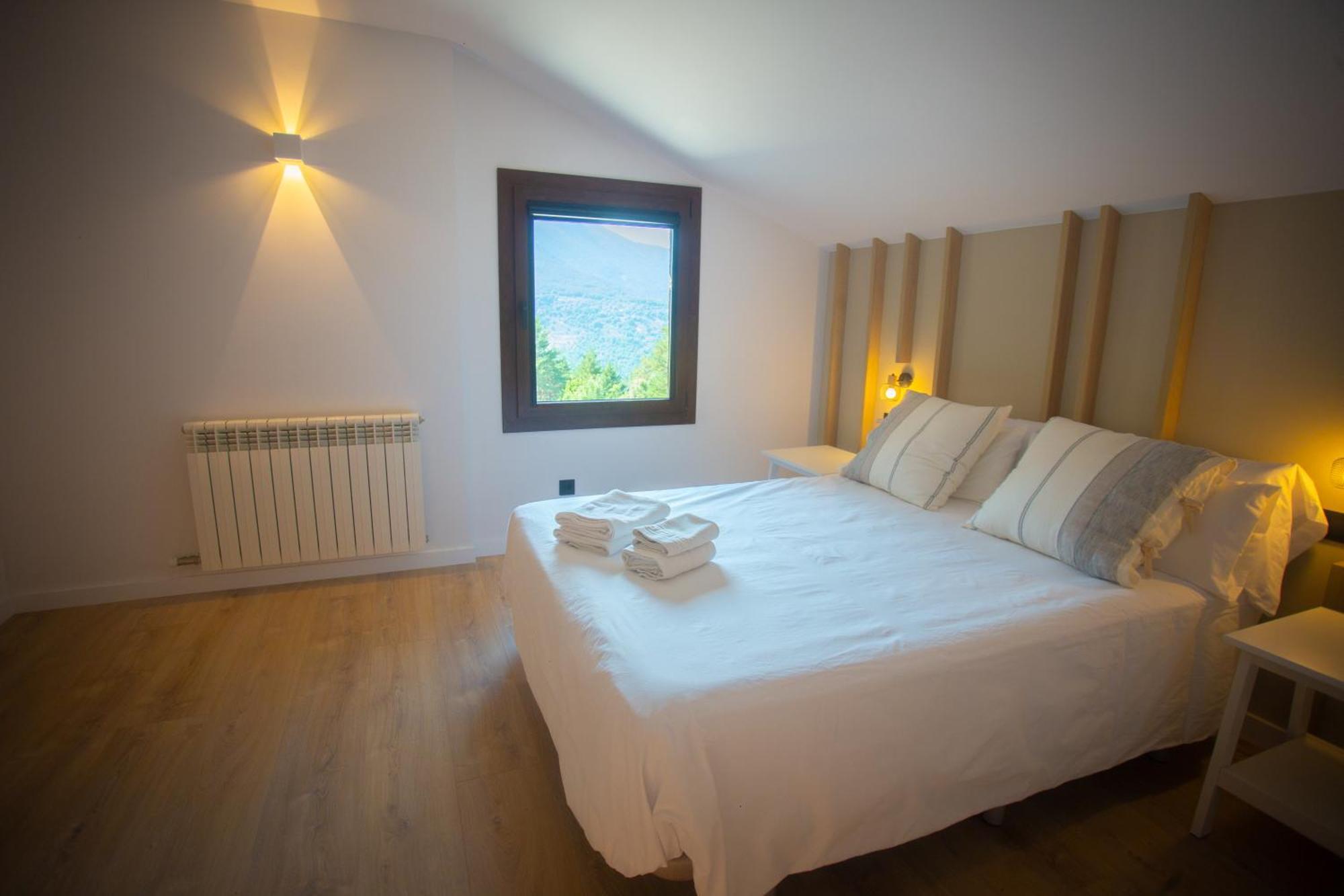 L'Indret Del Pedraforca Adults Only Hotel Saldes Exterior photo