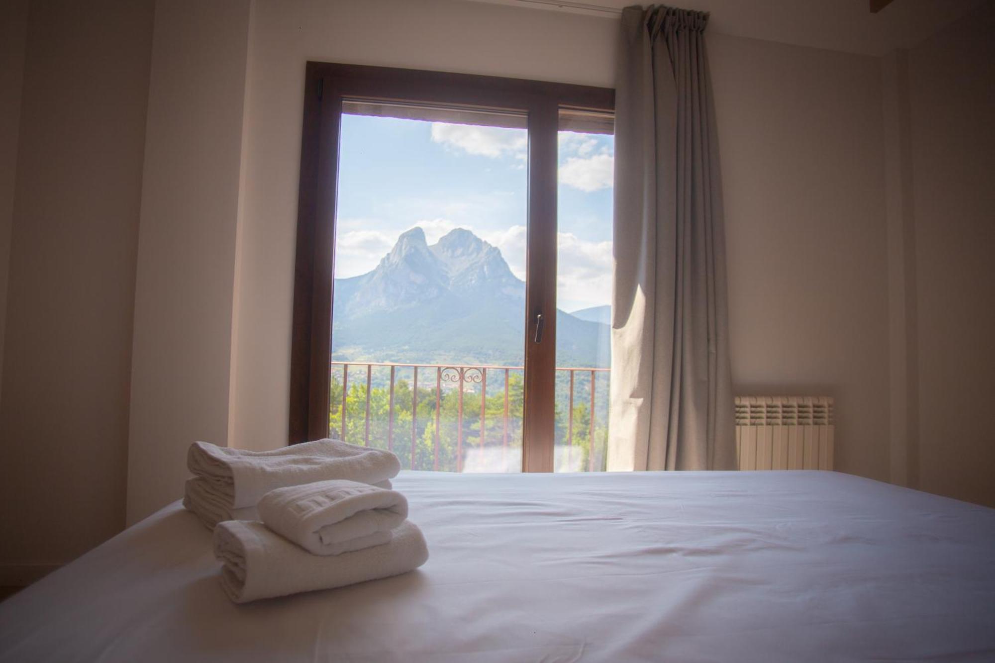 L'Indret Del Pedraforca Adults Only Hotel Saldes Exterior photo