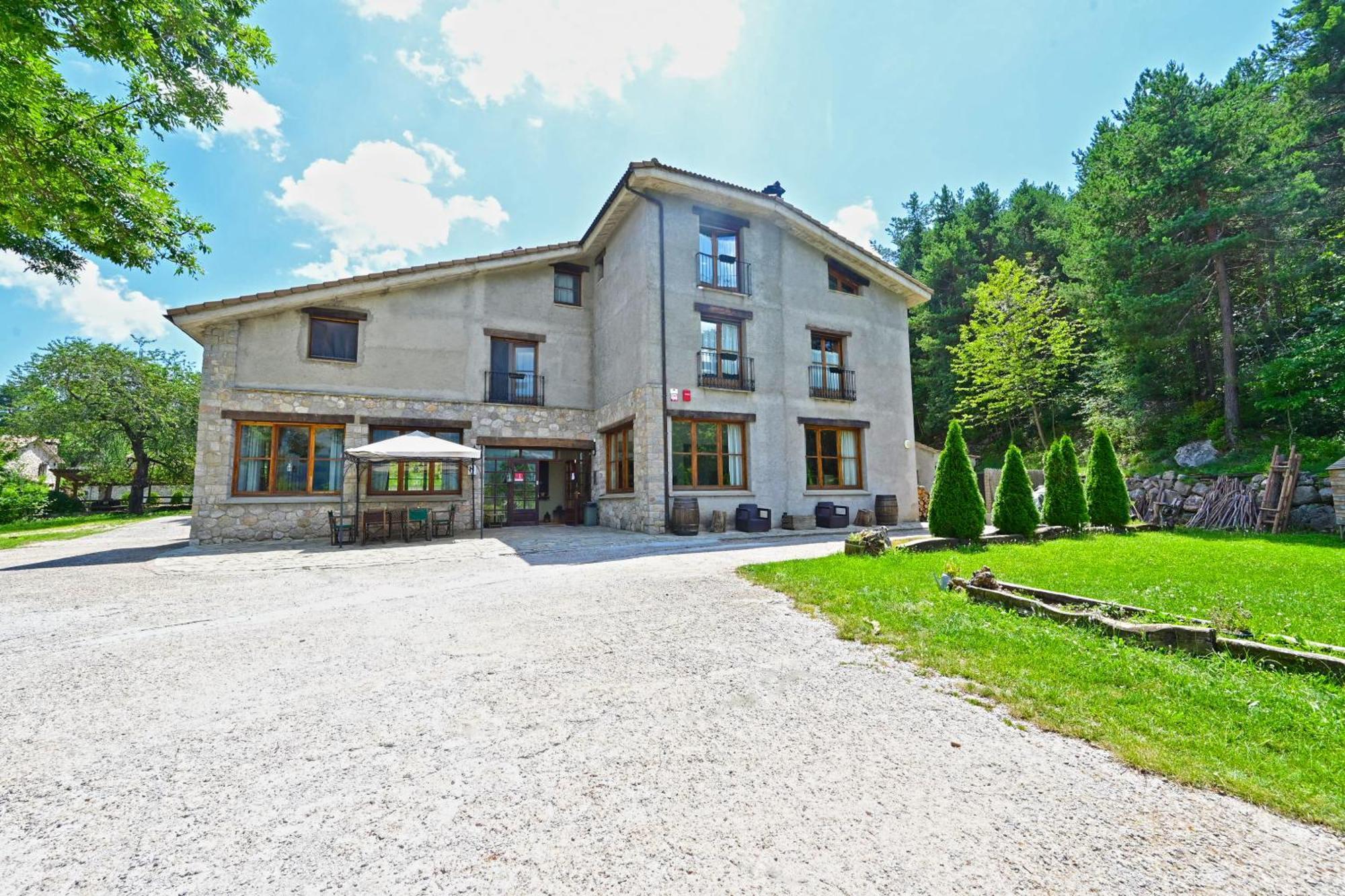 L'Indret Del Pedraforca Adults Only Hotel Saldes Exterior photo